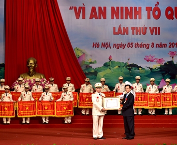 Thủ tướng: Đẩy mạnh phong trào thi đua vì an ninh tổ quốc....